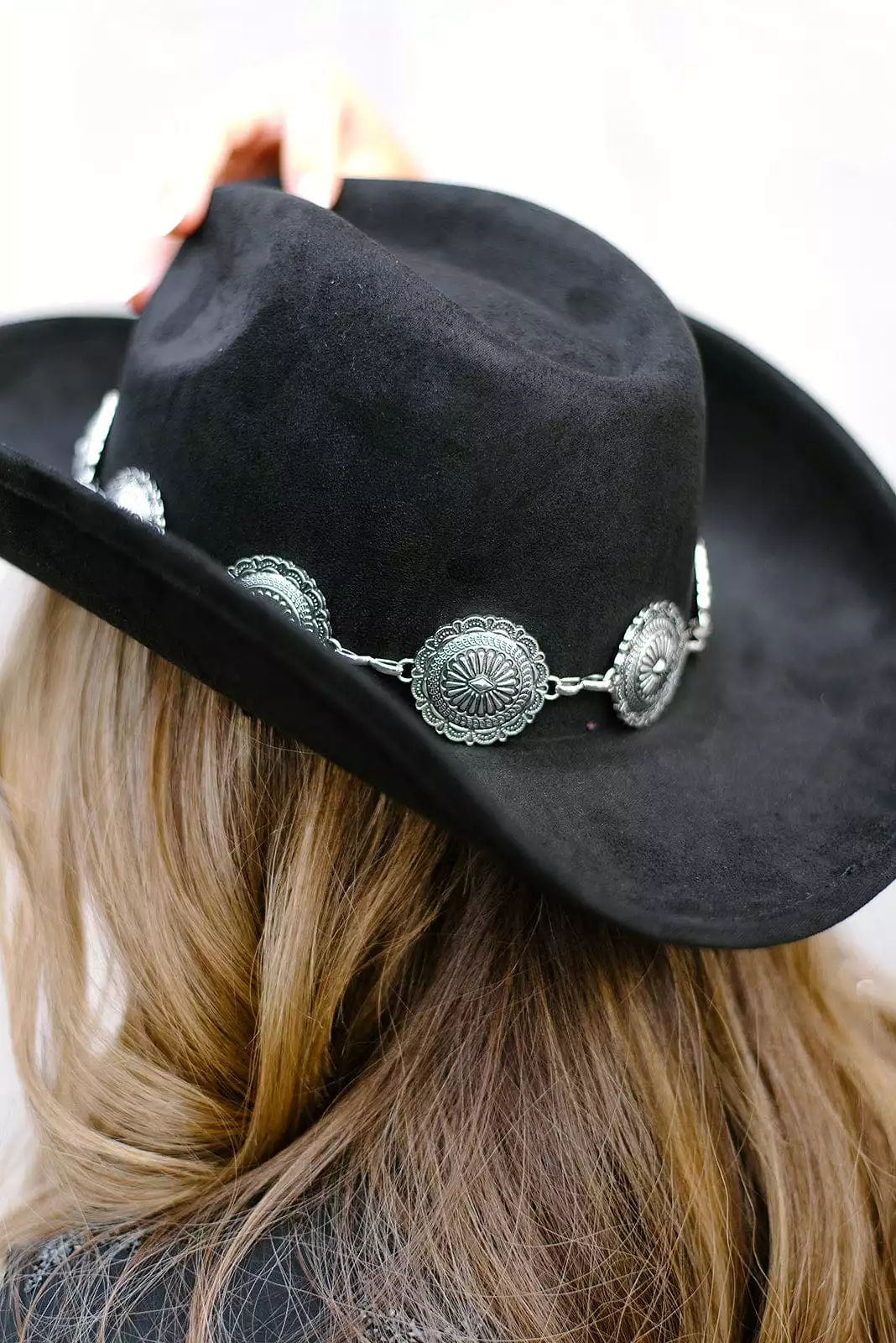 Black Chunky Chain Western Hat