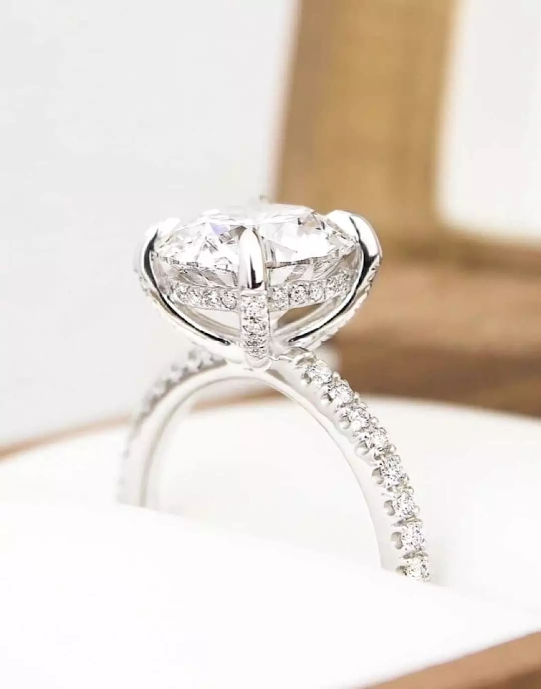 Cushion Cut Four Claw Diamond Ring