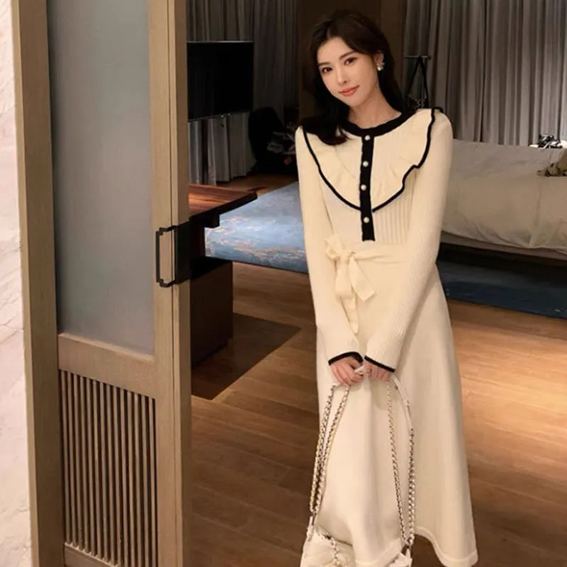 French chic design niche Hepburn style with coat black knitted dress women's autumn and winter wear 2023 new style