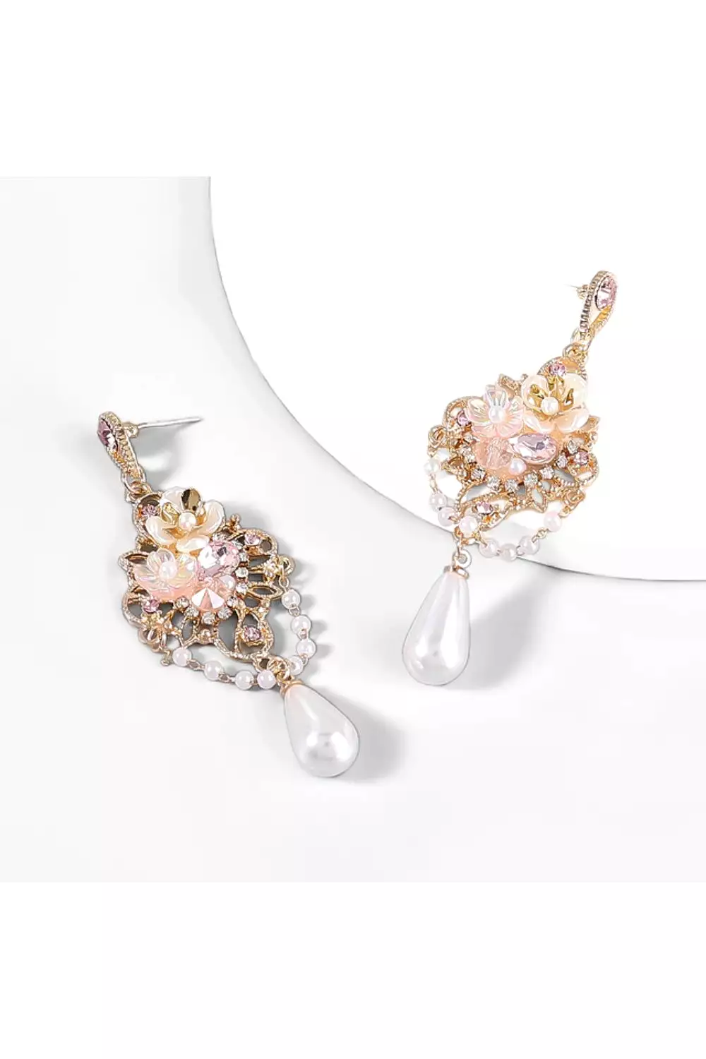 HOW GRAND EARRINGS PEACH