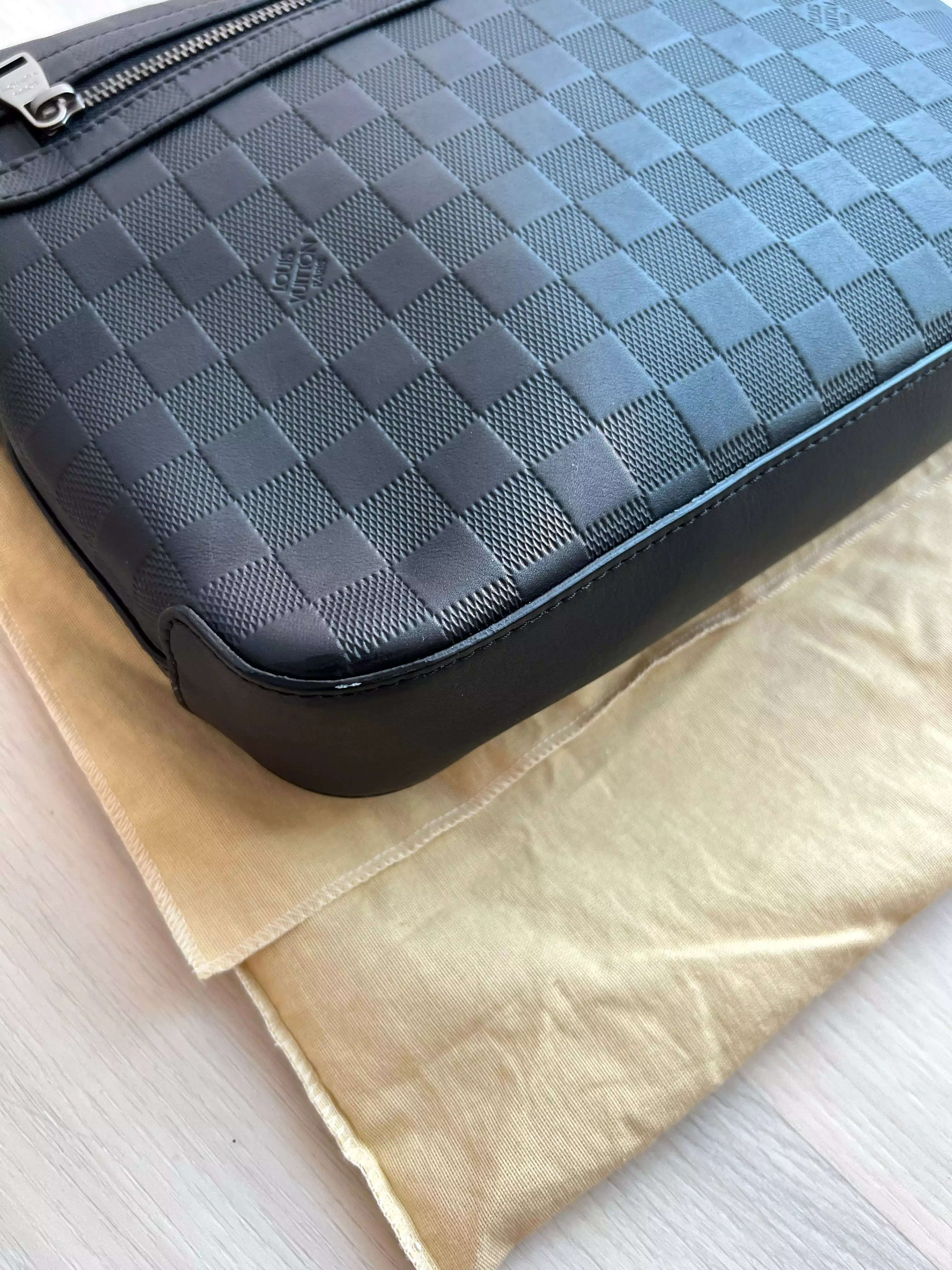 Louis Vuitton Infini Damier District Bag