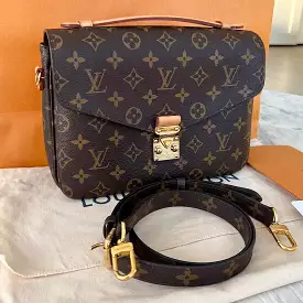 Louis Vuitton Pochette Metis Bag