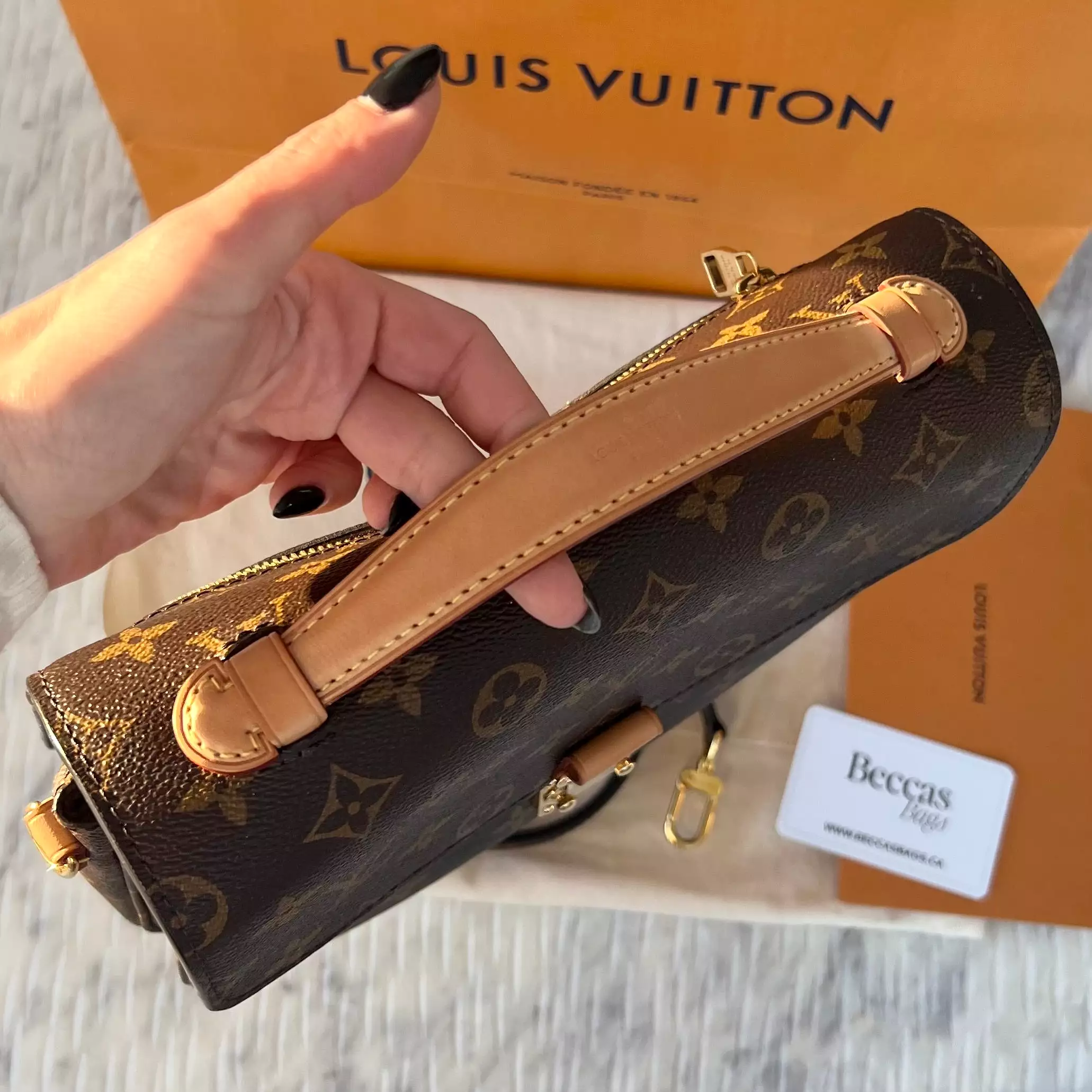 Louis Vuitton Pochette Metis Bag