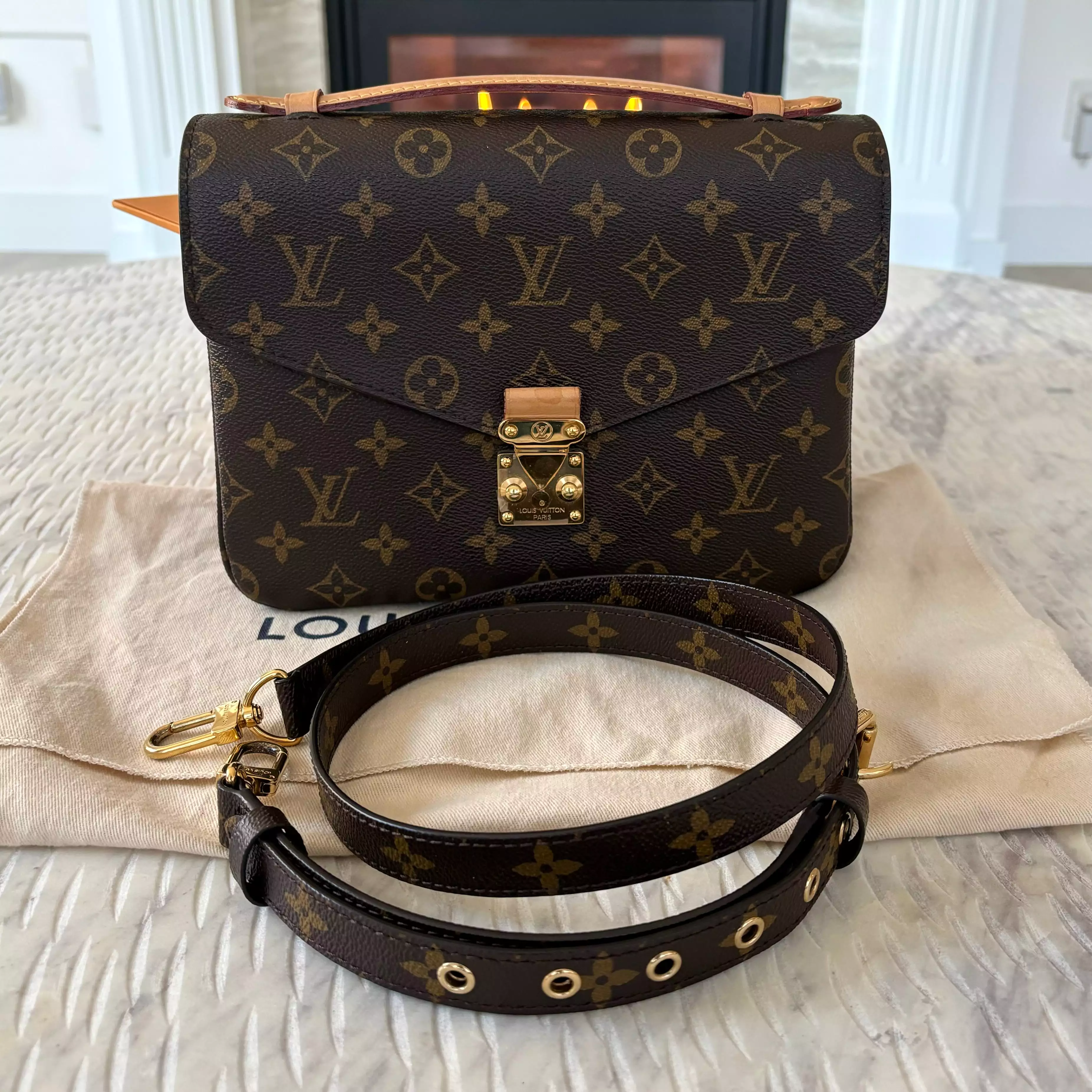 Louis Vuitton Pochette Métis Bag