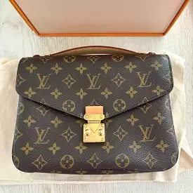 Louis Vuitton Pochette Métis Bag