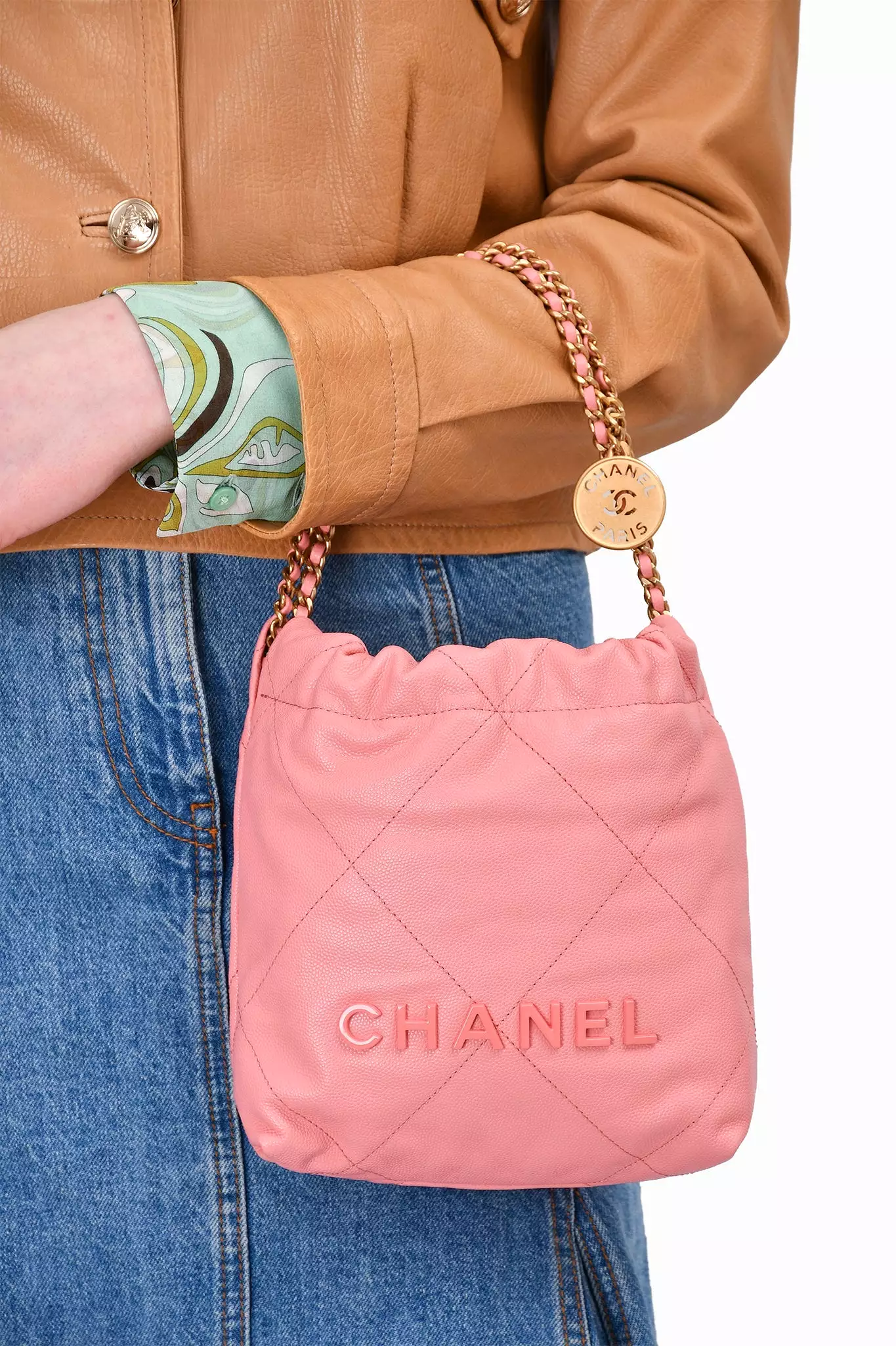 Pre-loved Chanel? Pink Caviar Mini 22 Hobo Bag