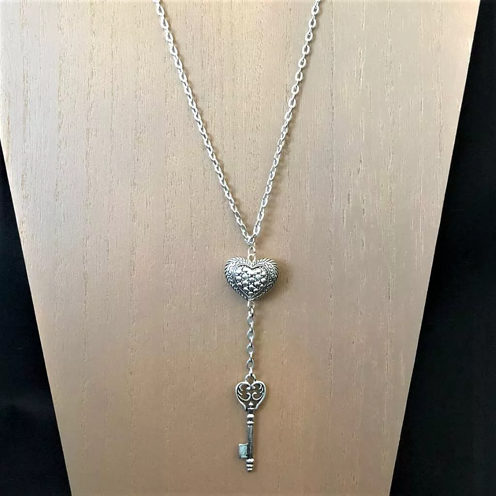 Silver Bubble Heart and Key Lariat Necklace