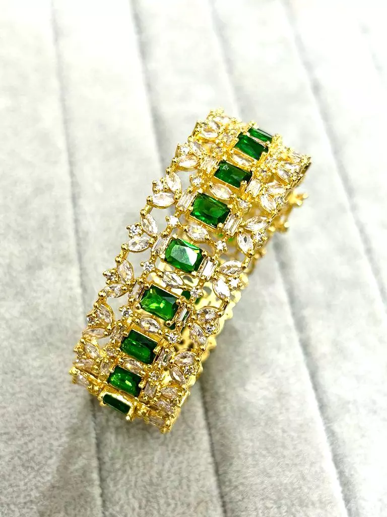 Vidya , Emerald Green Zircone diamond openable bangles in Gold finish -SANDY001EG